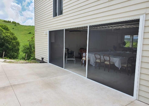 custom-retractable-fly-screens