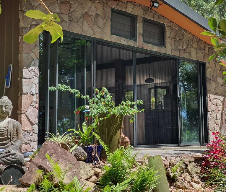 fly-screen-specialist-window