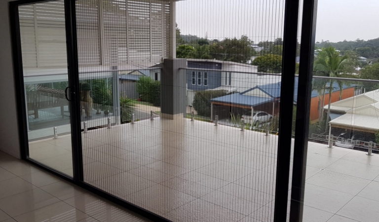 mobile-banner-slidling-door